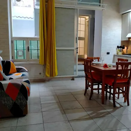 Apartment Monolocale Centro Storico Via Giardini Cagliari