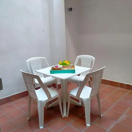 Apartment Monolocale Centro Storico Via Giardini Cagliari